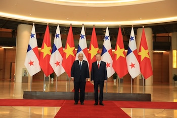 José Raúl Mulino, presidente de Panamá, sostuvo una reunión bilateral con su homólogo vietnamita To Lam durante una visita que dejó nueve instrumentos de cooperación entre ambos países. Cortesía Presidencia