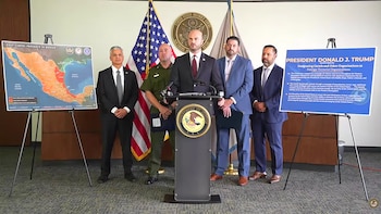 Conferencia de prensa de EEUU sobre las acusaciones contra Flores. Crédito: DOJ