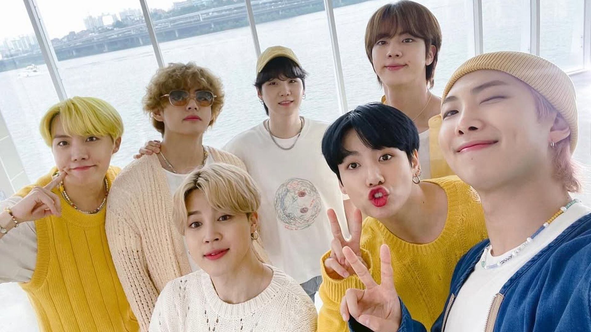 La gira de BTS por América Latina no solo estableció nuevos hitos en la música, sino que inspiró iniciativas solidarias y consolidó una red de apoyo entre los fans y sus comunidades a lo largo de la región (Big Hit Music)