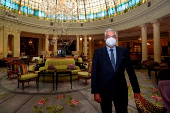 El director del Hotel Palace,