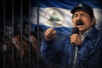 Ilustración animada de Daniel Ortega con un micrófono y el puño en alto, frente a la bandera de Nicaragua y personas vestidas de naranja tras barras.