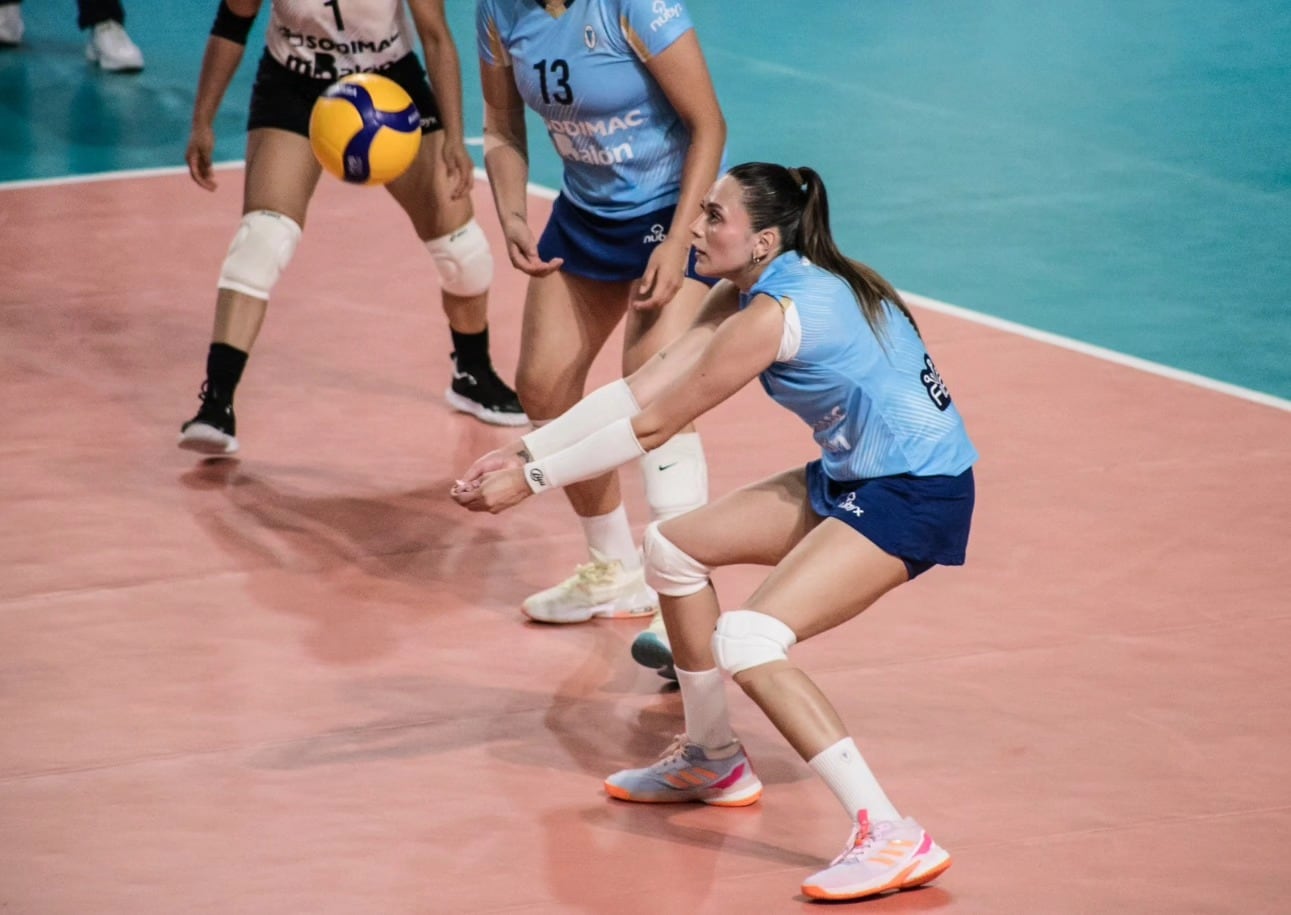 Regatas Lima puso en aprietos al conjunto crema, pero la falta de contundencia en los cierres de set le costó la derrota