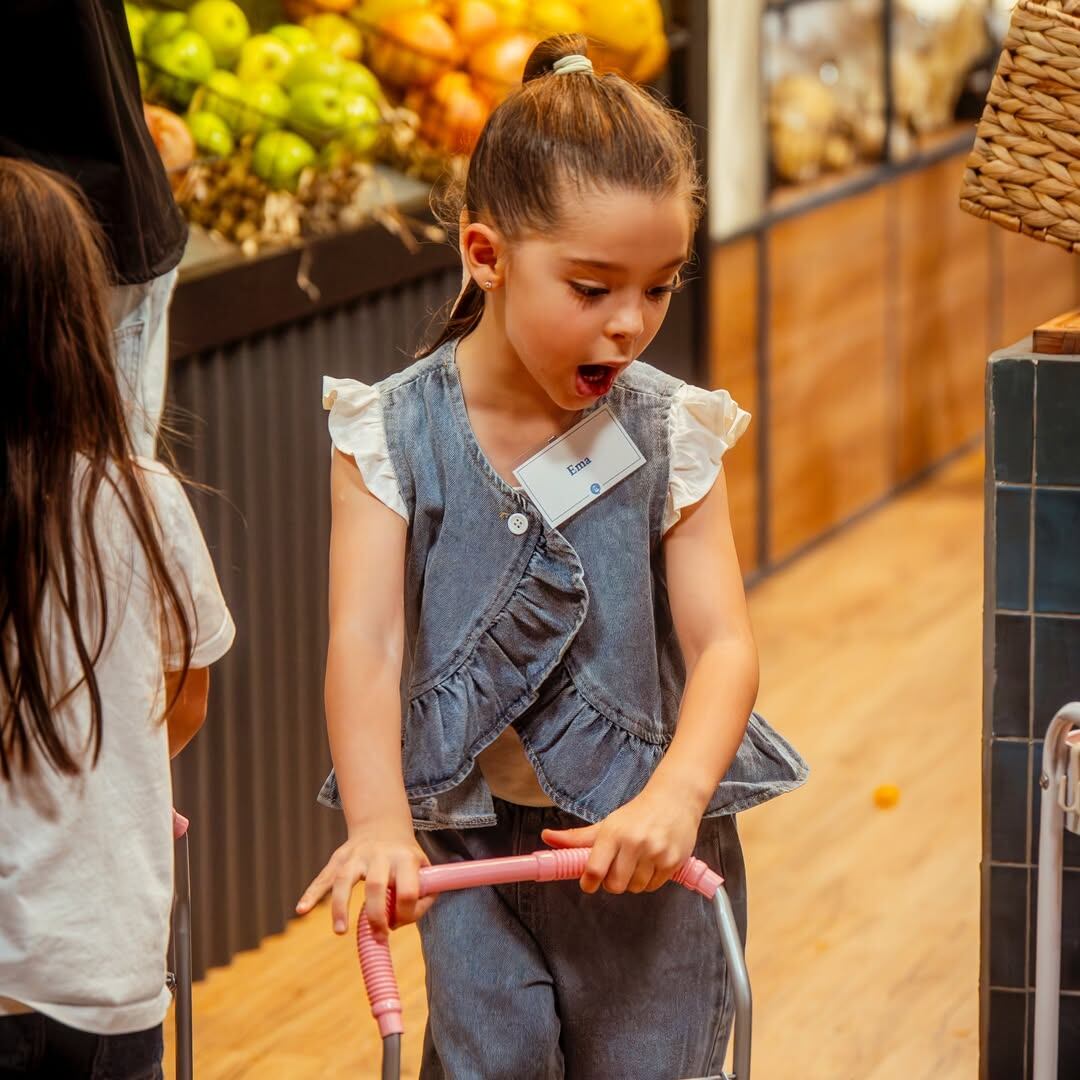 La sorpresa de Ema, la niña de Eugenia Tobal, en el mercado del programa