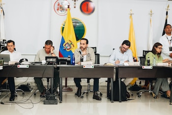 Abelardo de la Espriella ordenó reforzar la ofensiva militar y policial contra grupos armados tras ataque con drones que dejó cuatro militares heridos en Cesar - crédito Presidencia