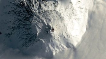 La historia del Monte Erebus, el volcán que esparce oro en la Antártida