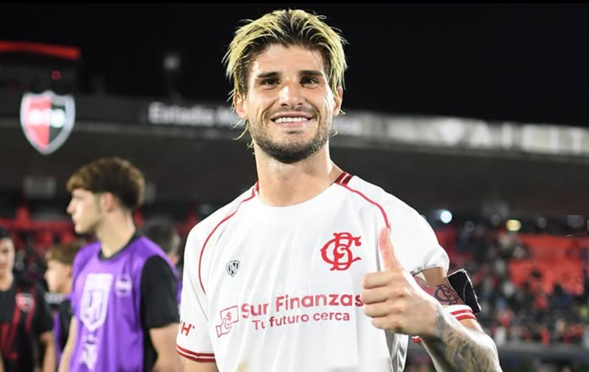 El argentino Rodrigo Insúa quería fichar por Universitario, pero Barracas tomó insólita postura para no dejarlo salir: “Era prioridad”