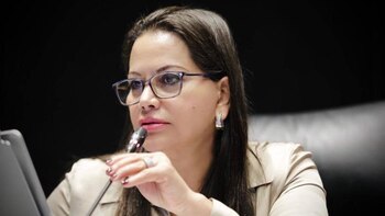 La senadora María Merced pensó