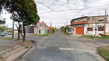 El subcomisario fue interceptado a