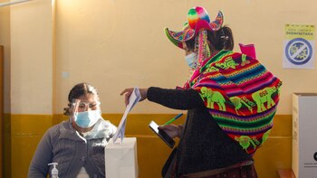 Once distritos del Perú acuden