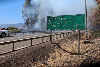 Sale humo de un incendio