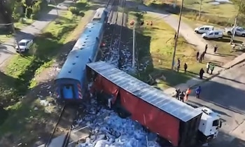 Un tren chocó con un camión en San Martín