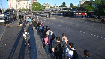 Hay fuerte malestar entre los pasajeros por la medida de fuerza (Maximiliano Luna)