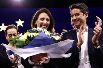 Valérie Hayer no ha conseguido ganarse la atención del público en la campaña electoral. La extrema derecha francesa podría conseguir una victoria (REUTERS/Stephanie Lecocq)