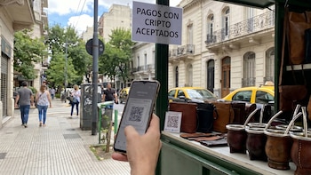 Los pagos digitales con QR impulsan el uso cotidiano de criptomonedas