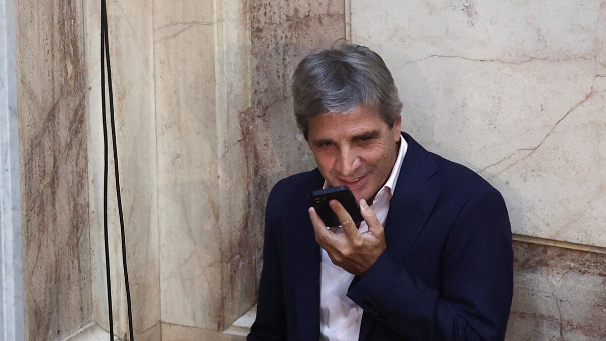 Canje de deuda: qué puede perder el Gobierno si el Congreso rechaza el DNU de Caputo