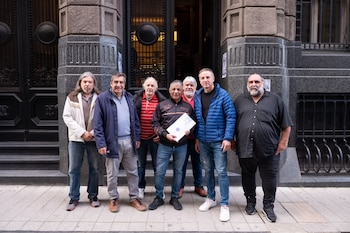 La CGT y las CTA entregaron una nota en el Ministerio de Economía