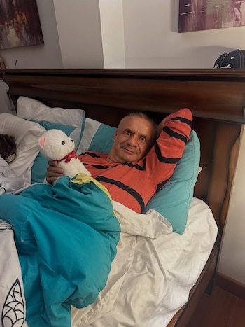 Lozano asegura que los extras y artistas vivían condiciones laborales precarias durante las grabaciones del programa - crédito alertahumor / Instagram