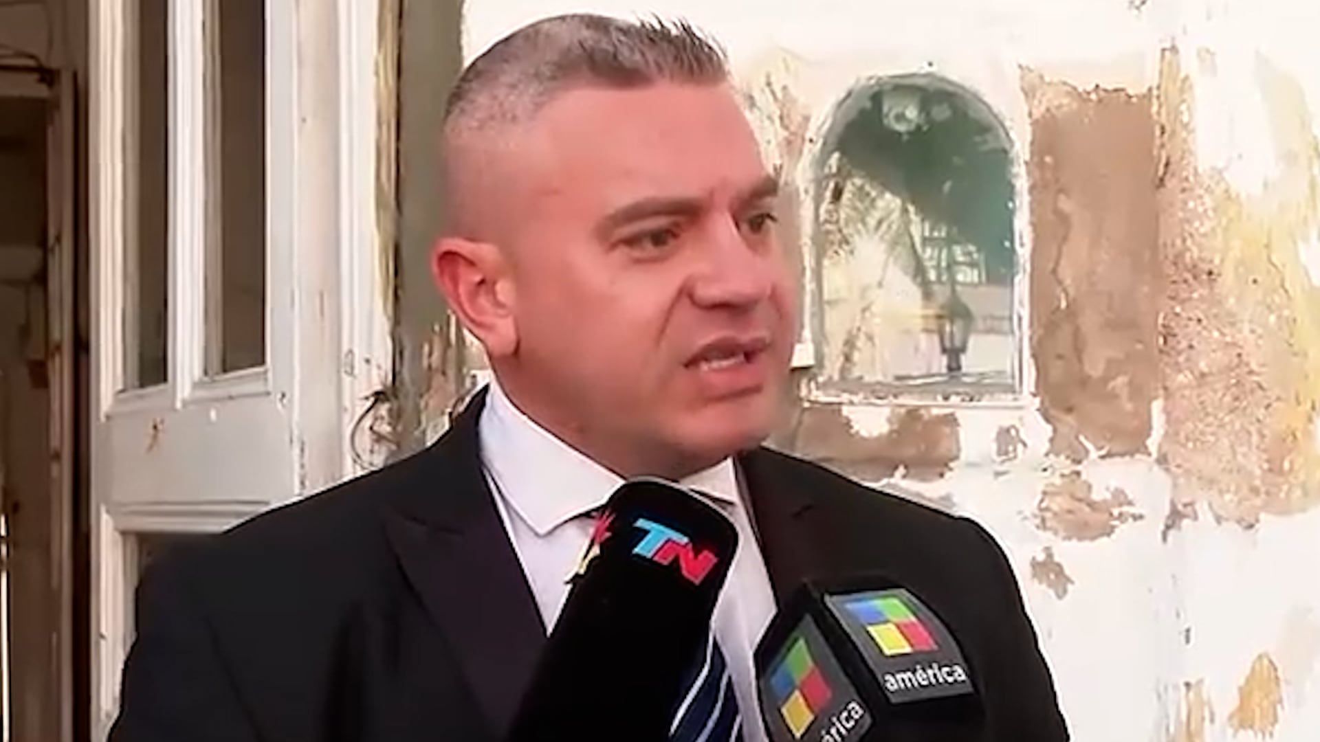 Norberto Codazzi, el abogado del peón detenido.