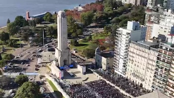 Messi cumple 39 años y en Rosario más de 5.000 chicos prepararon un emotivo homenaje