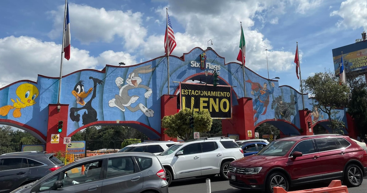 Vecinos de Tlalpan amenazan con bloquear accesos a Six Flags si no se controla el tráfico - Infobae