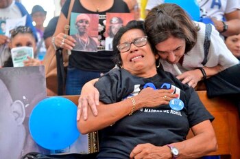 Una madre no puede contener