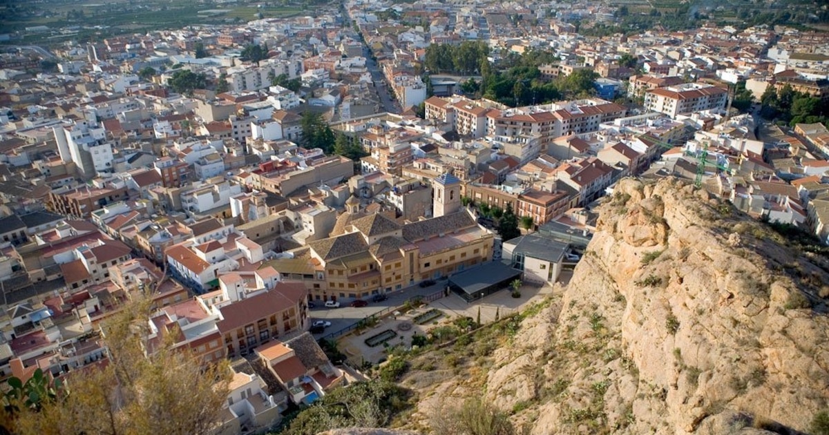 El pueblo de Murcia con un castillo milenario, unas termas romanas del ...