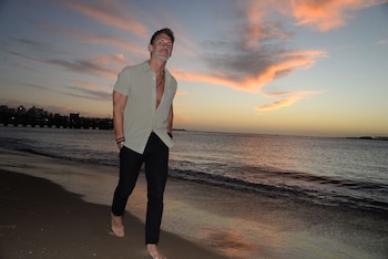 Leo Mateu disfruta hace años los veranos en Punta del Este. Hace 22 años que se dedica profesionalmente a trabajar en el mundo de las relaciones públicas