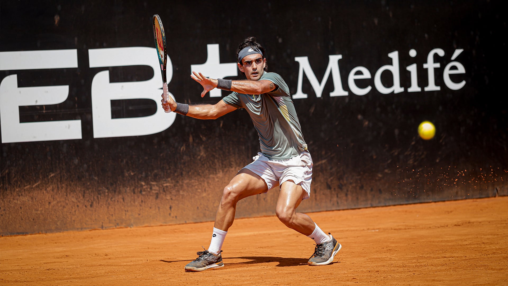 Juan Bauista Torres es uno de los cinco tenistas argentinos clasificados para los octavos de final del AAT Challenger edición Tigre II (Crédito: Prensa AAT)