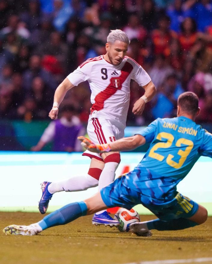 Perú se medirá con Canadá el sábado 3 de octubre en Montreal, por una nueva fecha FIFA. El amistoso todavía no tiene horario oficial confirmado, mientras se espera la convocatoria de Mano Menezes. (Selección Peruana)