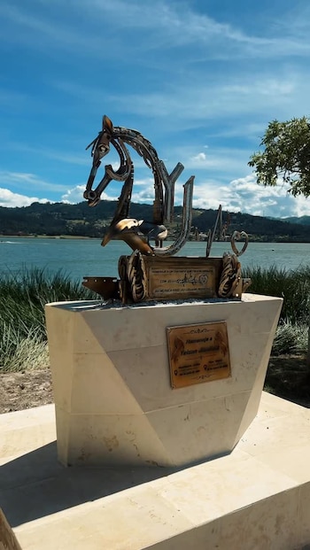 Assim é a escultura em homenagem a Yeison Jiménez em Paipa - Prefeito de Paipa / Instagram
