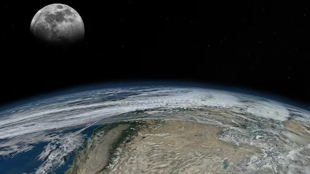 De cuasi a mini: ¿cuántos cuerpos celestes acompañan realmente a la Tierra, además de la Luna?