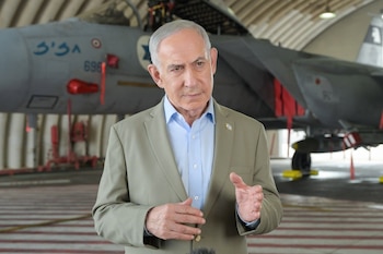 29/09/2026 September 29, 2026, Tel Nof, Israel: TEL NOF, ISRAEL, SEPTEMBER 29, 2026: Israeli Prime Minister Benjamin Netanyahu speaks to Israeli Air Force pilots and ground crews during a visit to Tel Nof Air Base. Netanyahu said Israel had indications that its enemies could attempt an attack ahead of the upcoming election and warned that Israel would respond to threats "anywhere, at any time." He did not identify who might carry out such an attack or provide details about the intelligence behind the warning.
POLITICA
Jna Editor / Zuma Press / Europa Press