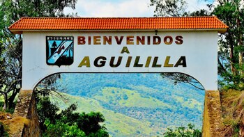 Habitantes de Aguililla esconden sus