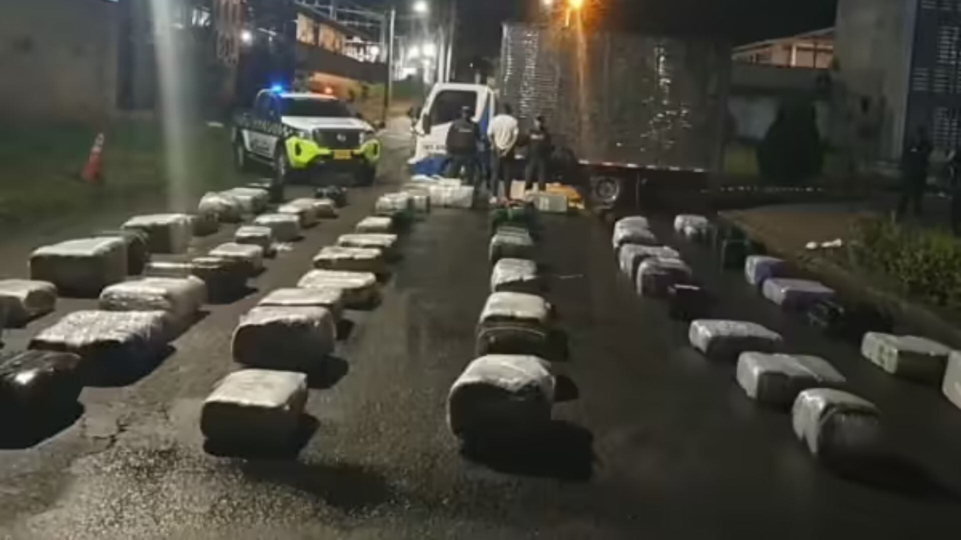 Cargamento de marihuana incautado esta semana en Chinauta. Iba con destino a Bogotá. - crédito Gobernación de Cundinamarca