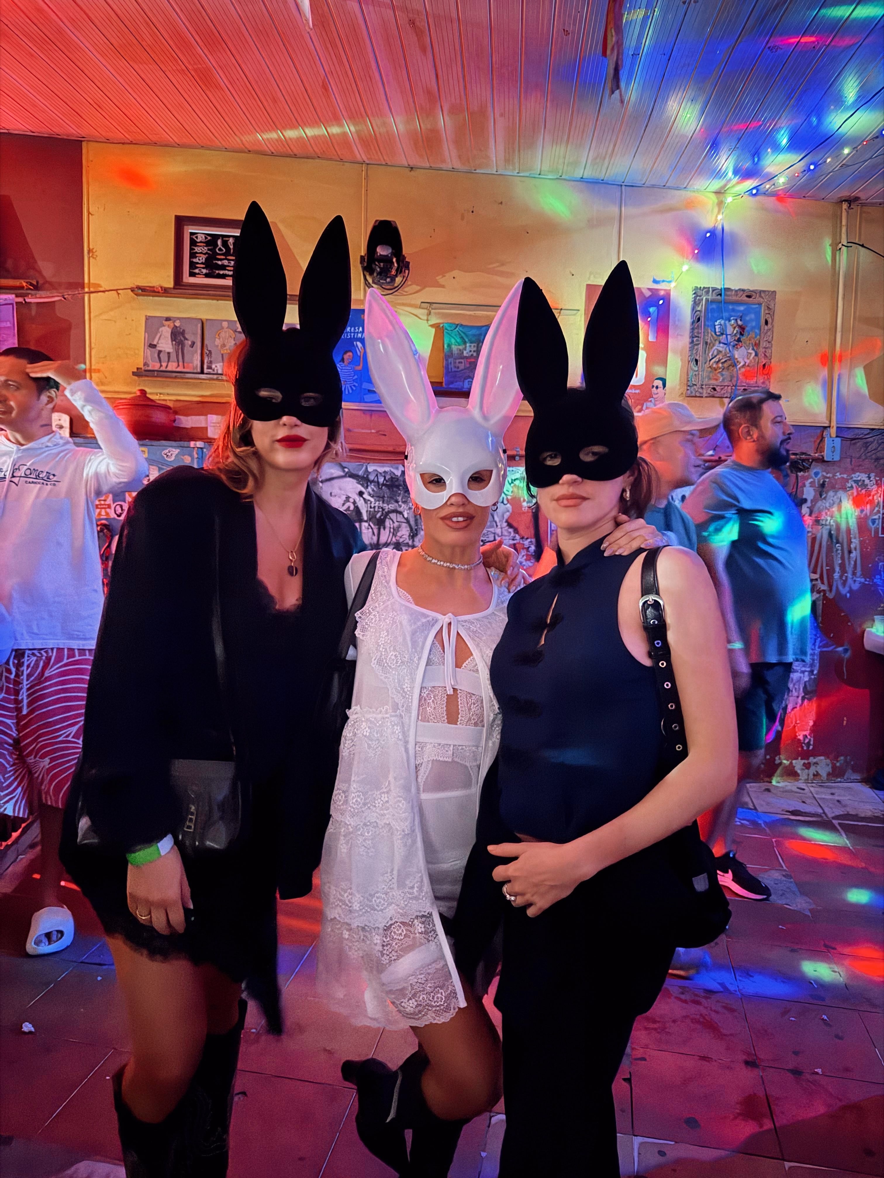 El grupo fue a celebrar a un boliche de Río