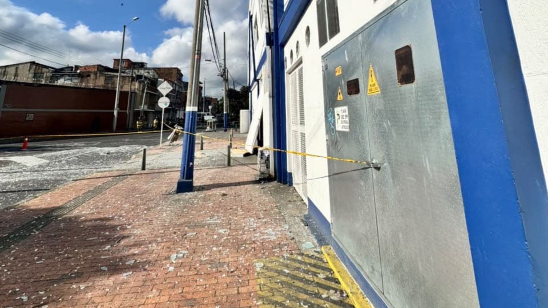 Explosión al interior de laboratorio farmacéutico en el centro de Bogotá - crédito @BogotaTransito/X