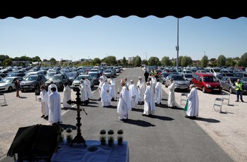 Quien quisiera comulgar debía encender