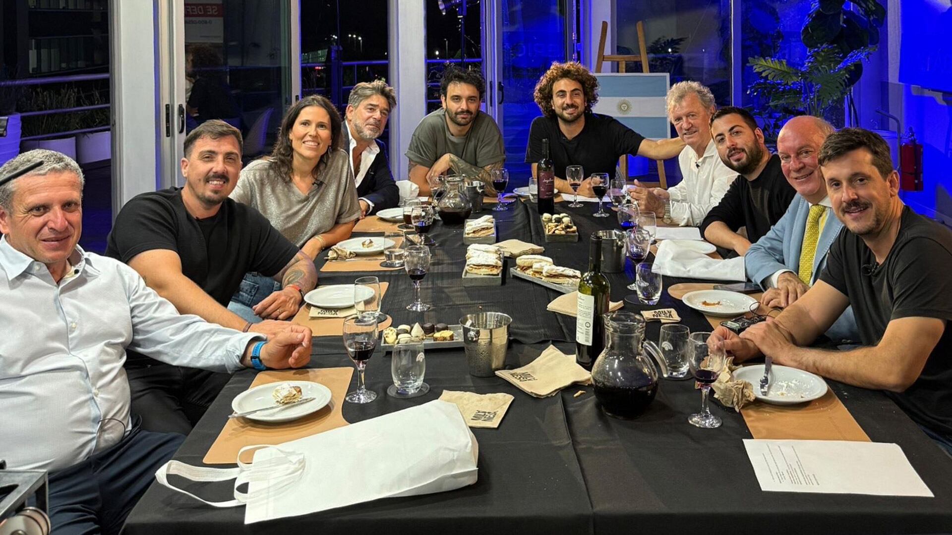 Empresarios de diversos rubros fueron invitados por La Fábrica Podcast a un debate sobre la realidad económica argentina