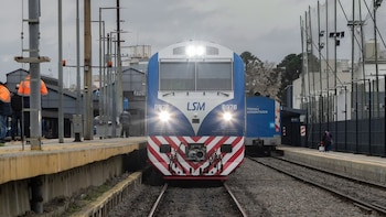 Continúa la ampliación de la flota en el tren San Martín para mejorar las frecuencias