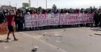 Manifestantes en Barrio Chino, Ica.