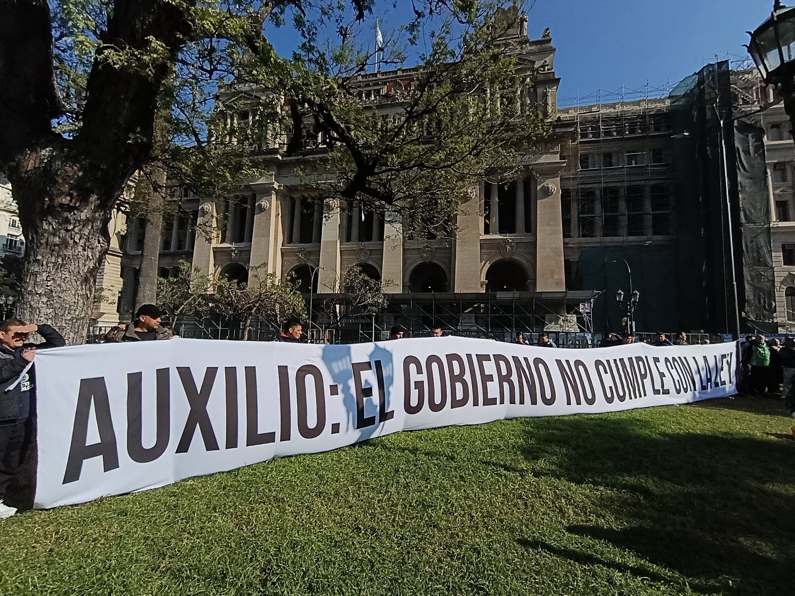 La toma de los colegios Nacional Buenos Aires y Carlos Pellegrini busca el cumplimiento de la Ley de Financiamiento Universitario