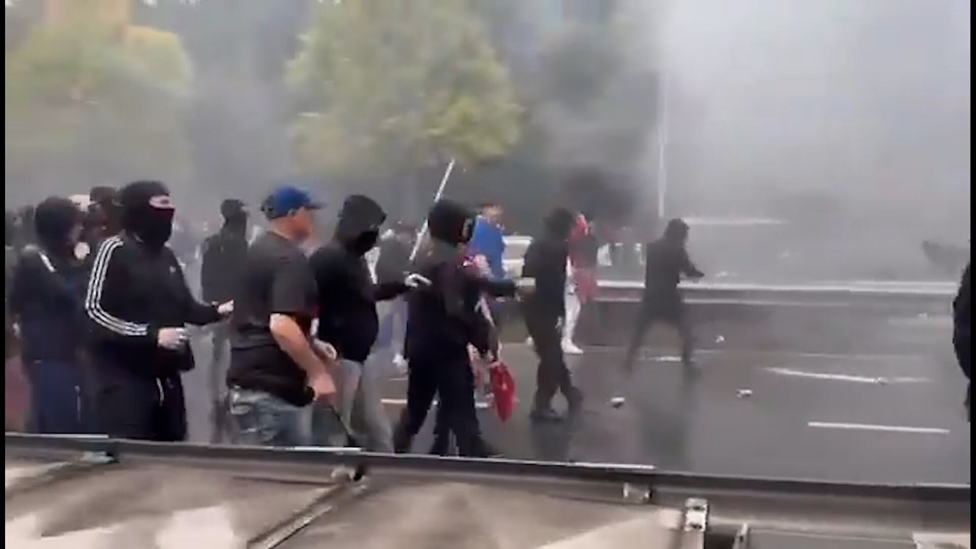 Estos incidentes se produjeron en medio de la campaña para las elecciones generales del 29 de octubre (Captura)