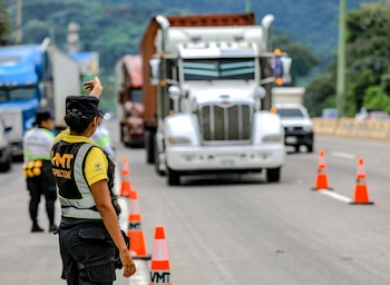 Un proyecto previo en la zona portuaria permitió contratar a 120 mujeres para operar camiones terminales.