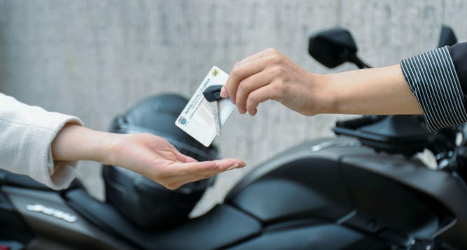 Un descuido puede terminar en multas, pérdida del auto y problemas legales que afectan la tranquilidad y la movilidad de cualquier conductor - crédito Secretaría de Movilidad