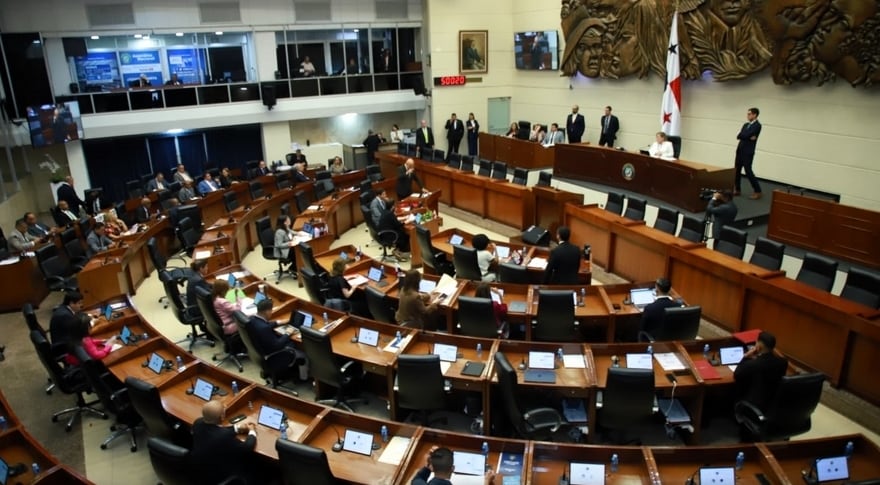 Un total de 45 diputados firmó la conformación de la agrupación, mientras otros miembros del pleno expresaron su respaldo sin suscribir el documento. Tomada de la AN