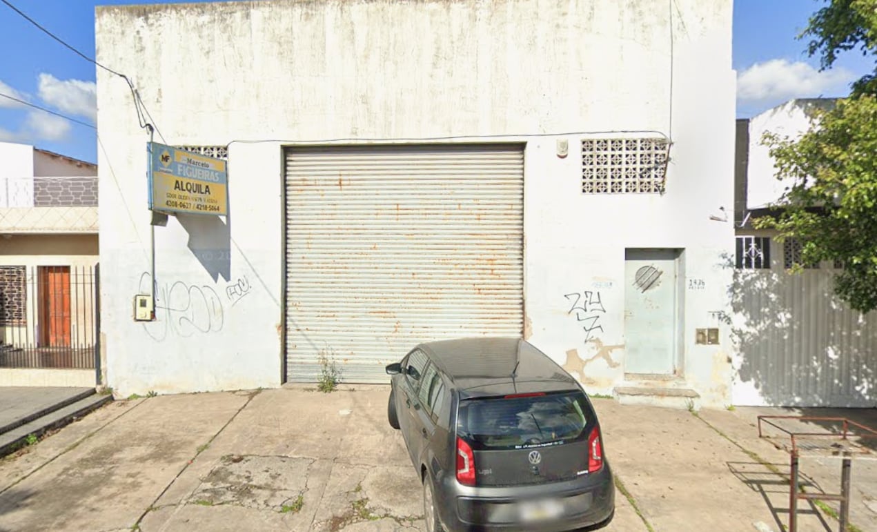 Además del dinero en efectivo, los ladrones sustrajeron celulares y objetos personales de los empleados