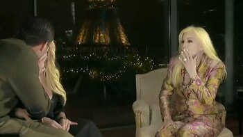 El beso entre Mauro Icardi