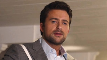 Brandon Sklenar en "La asistenta"