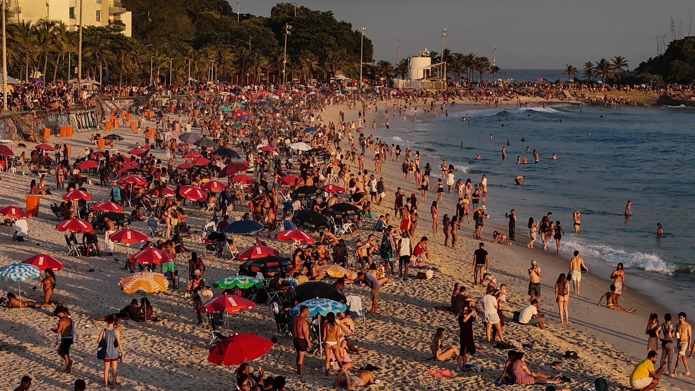 Solo el año pasado viajaron a Brasil alrededor de 3,3 millones de argentinos EFE/ Antonio Lacerda