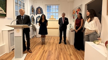 Gertz Manero reaparece en homenaje a Frida Kahlo en Reino Unido. (Foto: X/@Embamexru)
